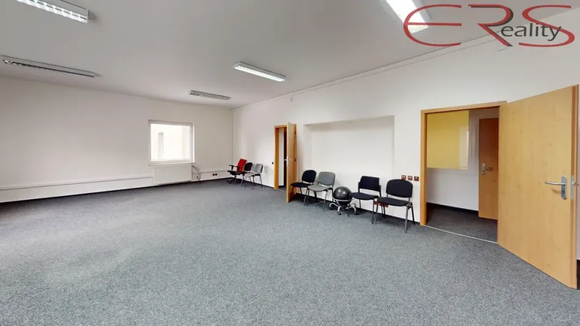 Pronájem kanceláře, Mladá Boleslav - Mladá Boleslav IV, 1800 m2