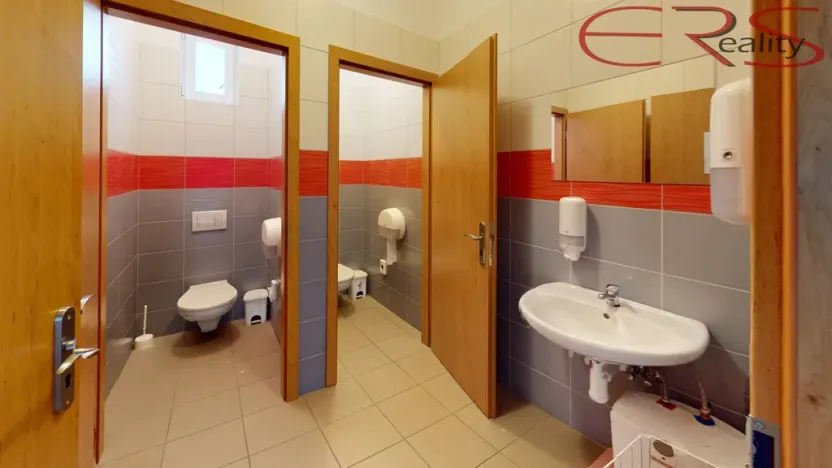 Pronájem kanceláře, Mladá Boleslav - Mladá Boleslav IV, 1800 m2