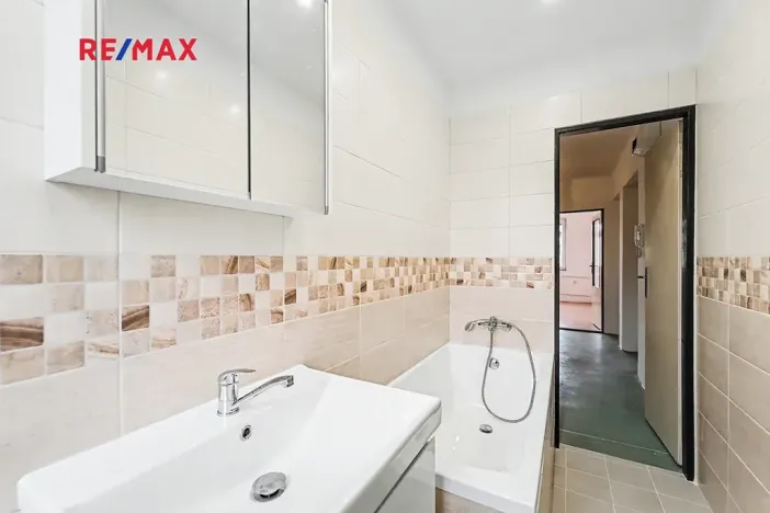 Prodej bytu 4+1, Týnec nad Sázavou, Na Hlinkách, 85 m2