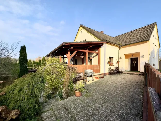 Prodej vícegeneračního domu, Horní Police - Podlesí, 240 m2