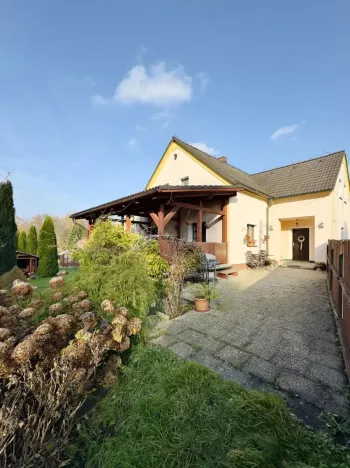 Prodej vícegeneračního domu, Horní Police - Podlesí, 240 m2