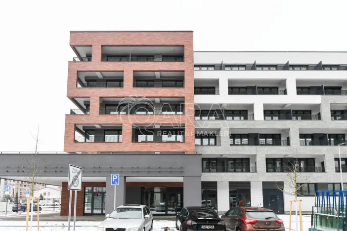 Pronájem bytu 1+kk, Praha, Poděbradská, 31 m2