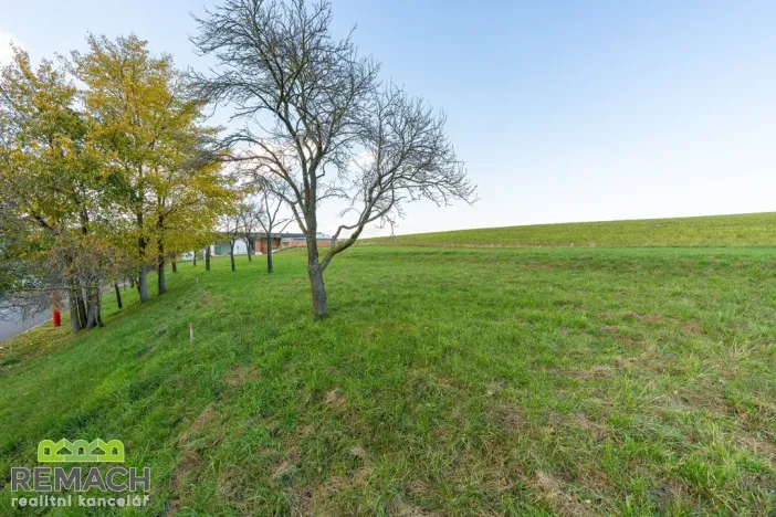Prodej pozemku pro bydlení, Uherské Hradiště - Vésky, 590 m2