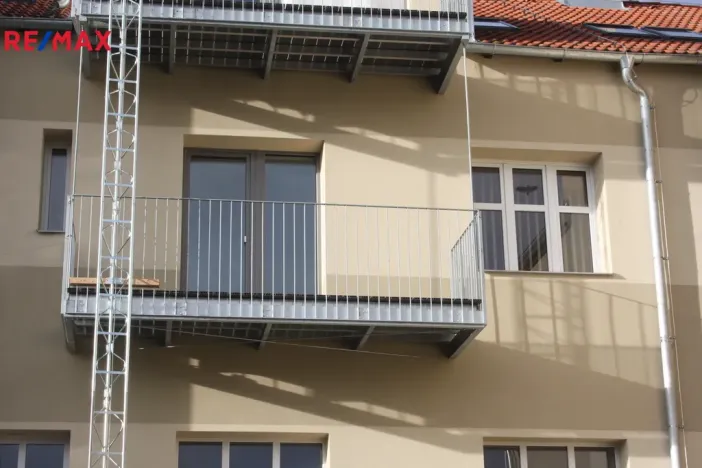 Pronájem bytu 1+1, Strakonice - Strakonice II, Komenského, 52 m2