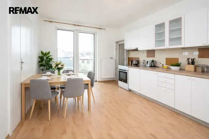 Pronájem bytu 1+1, Strakonice - Strakonice II, Komenského, 52 m2