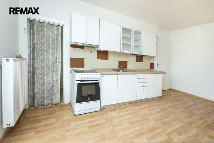 Pronájem bytu 1+1, Strakonice - Strakonice II, Komenského, 52 m2