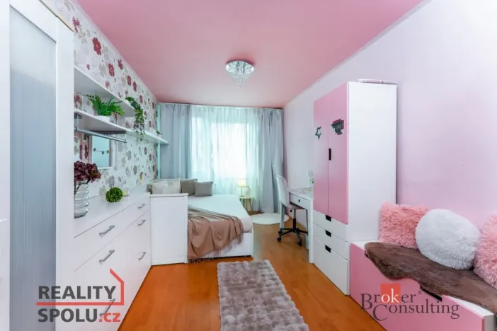 Prodej bytu 3+1, Pardubice - Polabiny, Bělehradská, 78 m2