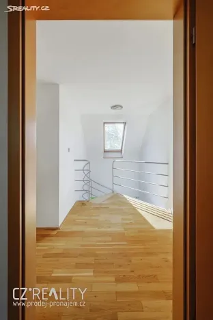 Prodej vily, Praha - Lipence, Na Bambouzku, 300 m2