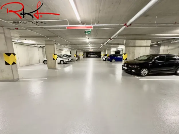 Pronájem bytu 2+kk, Praha, Hodonínská, 55 m2