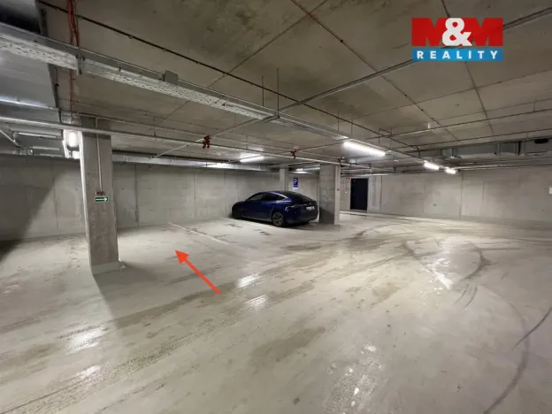 Pronájem garážového stání, Brno - Staré Brno, Ghegova, 11 m2