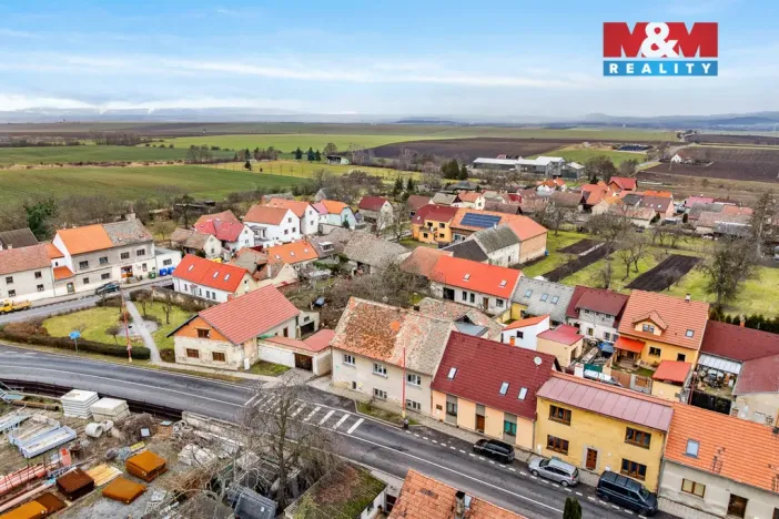 Prodej rodinného domu, Líšťany, Zlatá Ulička, 272 m2