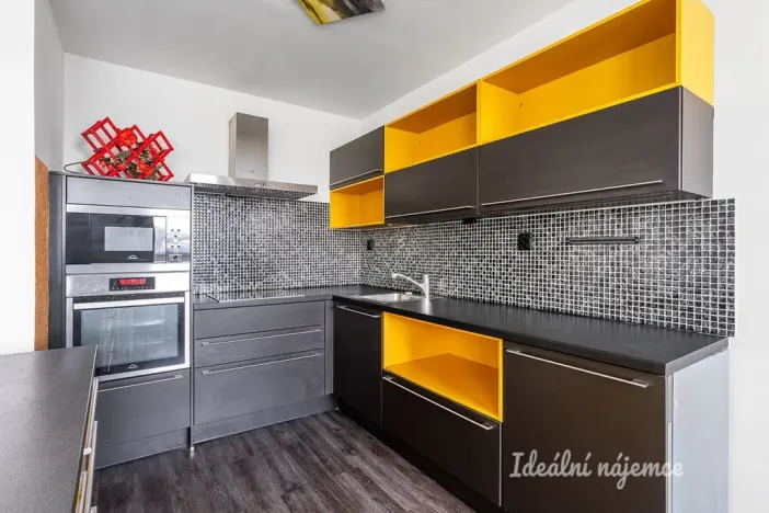 Pronájem bytu 3+kk, Praha, Aubrechtové, 69 m2