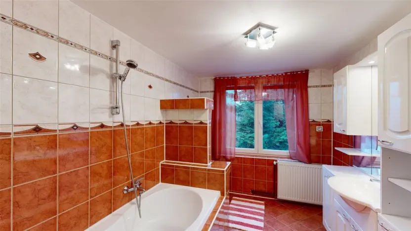 Pronájem rodinného domu, Králův Dvůr - Křižatky, 179 m2