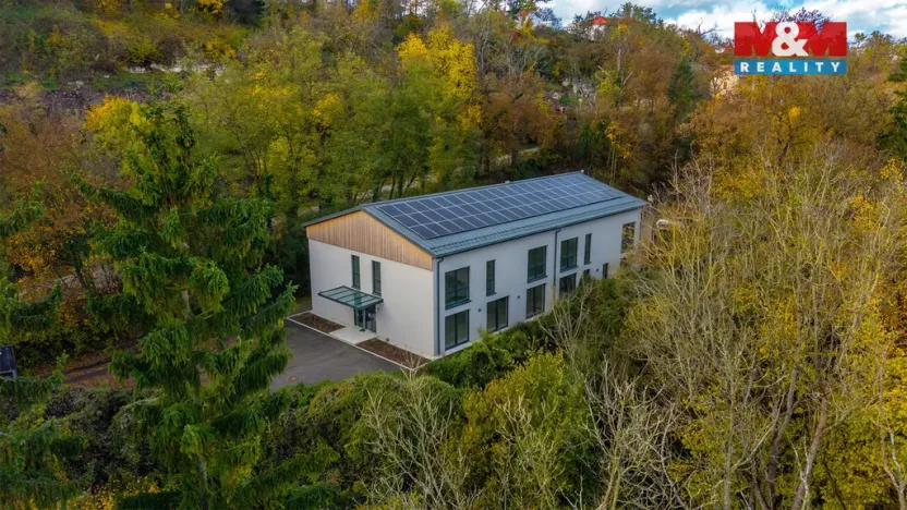 Prodej činžovního domu, Plužná, 700 m2