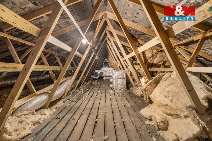 Prodej činžovního domu, Plužná, 700 m2