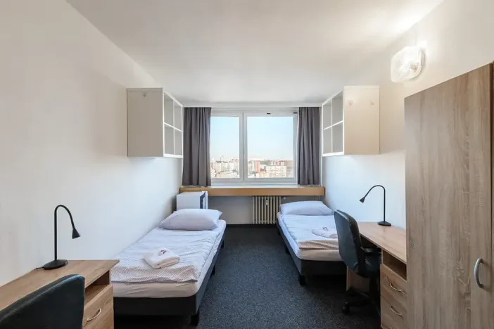 Pronájem ubytování, Praha - Modřany, Kutilova, 600 m2