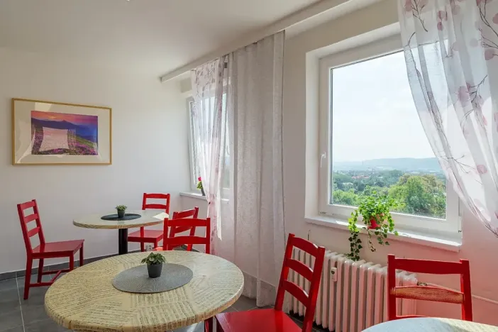 Pronájem ubytování, Praha - Modřany, Kutilova, 600 m2