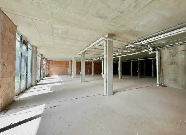 Pronájem obchodního prostoru, Hradec Králové, Kollárova, 3447 m2