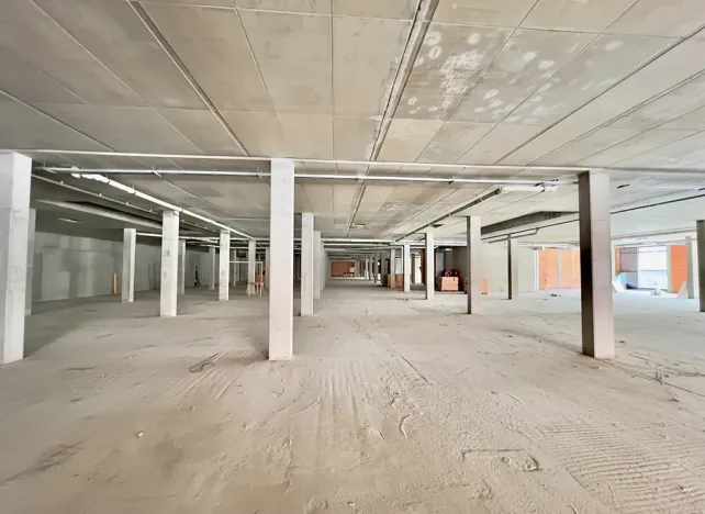 Pronájem obchodního prostoru, Hradec Králové, Kollárova, 3447 m2