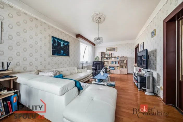 Prodej bytu 2+1, Hradec Králové - Nový Hradec Králové, třída Edvarda Beneše, 70 m2