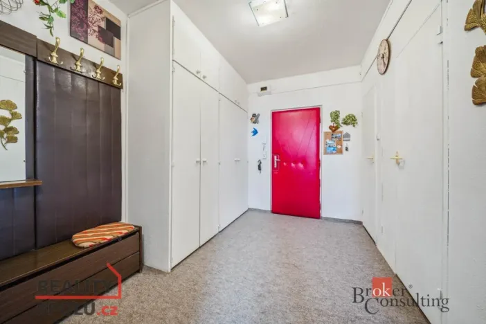 Prodej bytu 2+1, Hradec Králové - Nový Hradec Králové, třída Edvarda Beneše, 70 m2