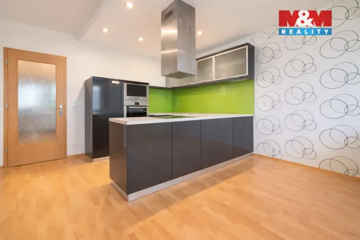 Pronájem bytu 3+kk, Praha, Pod Haltýřem, 77 m2