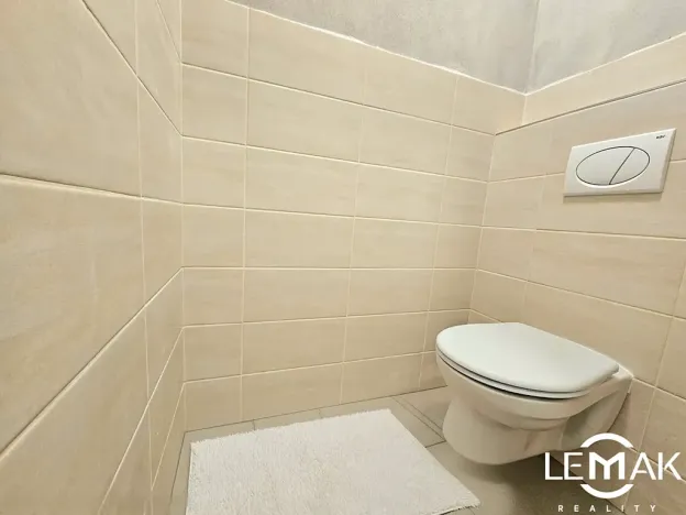 Pronájem komerční nemovitosti, Drahanovice, 9 m2