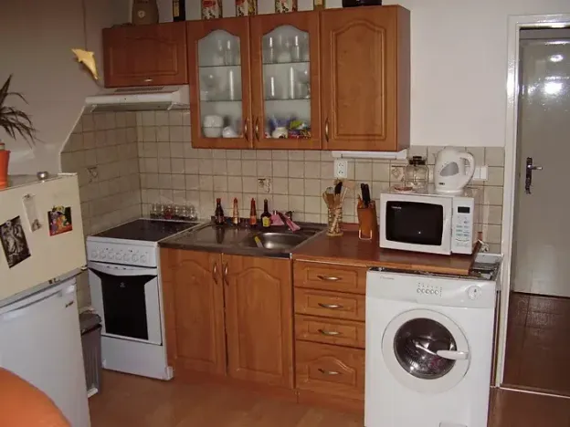 Pronájem bytu 1+kk, Liberec, Hroznová, 28 m2