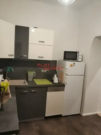 Pronájem bytu 2+kk, Praha - Holešovice, Jirečkova, 52 m2