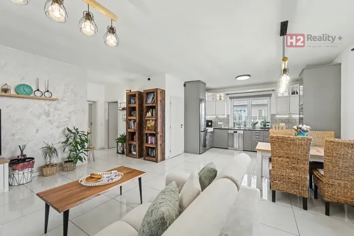 Prodej rodinného domu, Úpohlavy, 125 m2