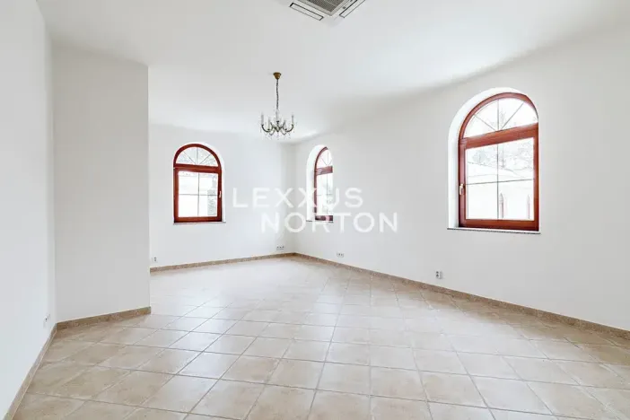 Pronájem vily, Praha - Nebušice, Nebušická, 270 m2