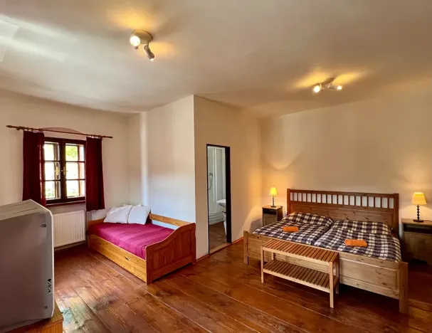 Prodej ubytování, Zlatá Koruna, 500 m2