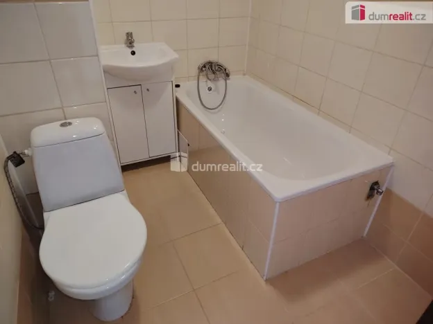 Pronájem bytu 1+kk, Děčín - Děčín VI-Letná, Želenická, 25 m2