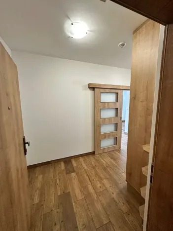 Pronájem bytu 1+kk, Děčín, Na Slatinách, 38 m2