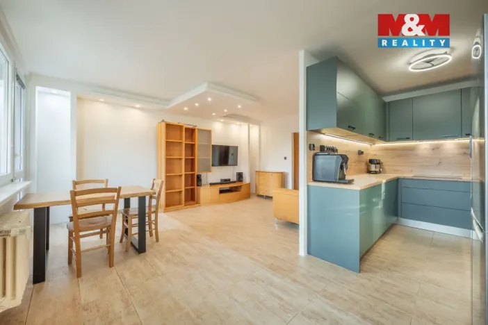 Prodej bytu 3+1, Praha - Bohnice, Dolákova, 74 m2