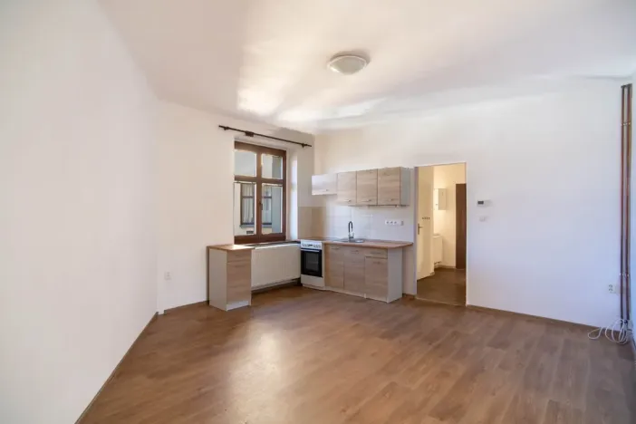 Pronájem bytu 2+kk, Trutnov - Střední Předměstí, Libušinka, 50 m2