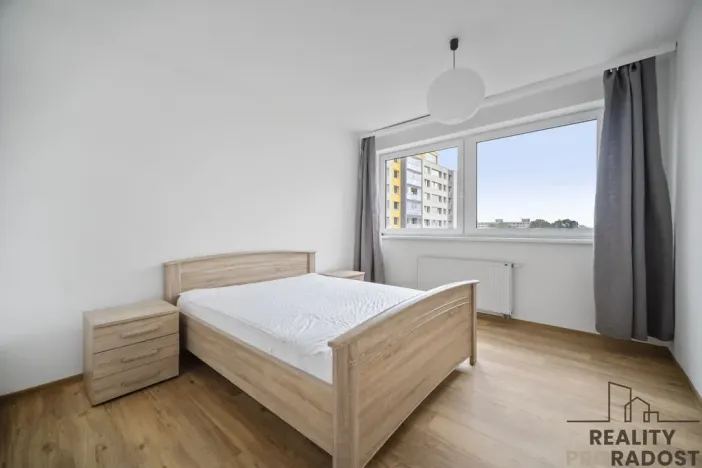 Pronájem bytu 2+kk, Pardubice, nábřeží Závodu míru, 62 m2