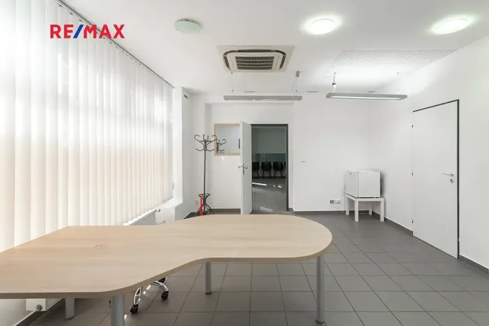 Pronájem ordinace, Praha - Nusle, Hradeckých, 62 m2