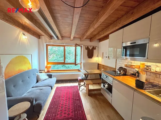 Pronájem bytu 2+kk, Praha - Smíchov, Hořejší nábřeží, 44 m2