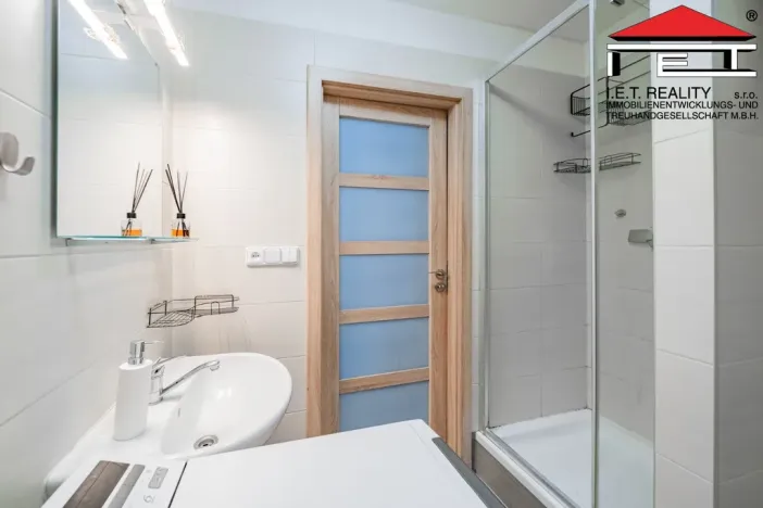 Pronájem bytu 1+1, Mělník, Pod Vrchem, 31 m2