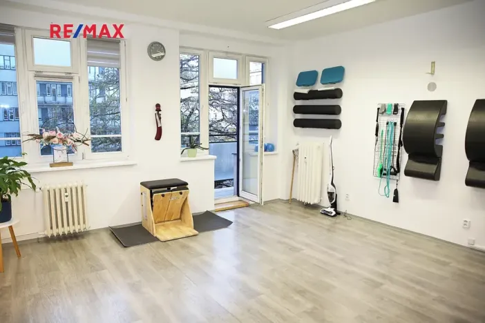 Pronájem komerční nemovitosti, Praha - Smíchov, Ostrovského, 30 m2