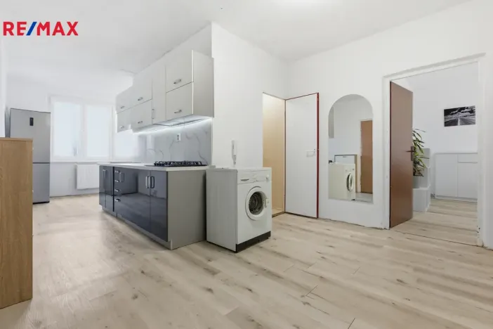 Prodej bytu 3+1, Sokolov, Švabinského, 75 m2