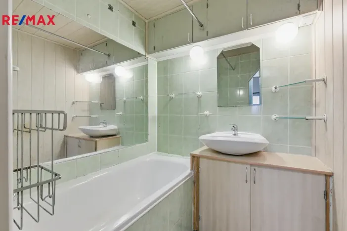 Prodej bytu 3+1, Sokolov, Švabinského, 75 m2