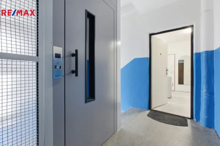 Prodej bytu 3+1, Sokolov, Švabinského, 75 m2