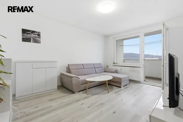 Prodej bytu 3+1, Sokolov, Švabinského, 75 m2