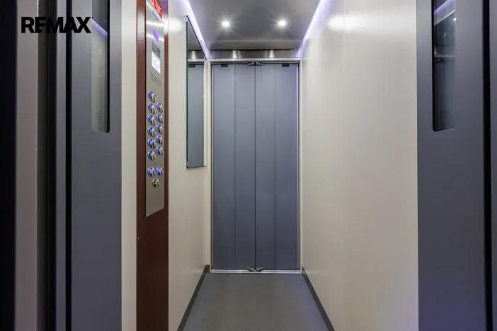 Prodej bytu 3+1, Sokolov, Švabinského, 75 m2