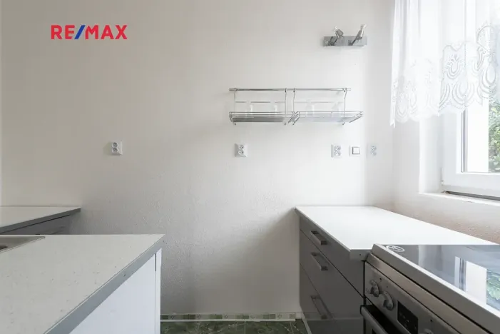 Prodej komerční nemovitosti, Měchenice, Hlavní, 330 m2