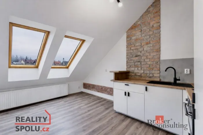 Pronájem bytu 2+kk, Pardubice - Zelené Předměstí, Svobody, 48 m2