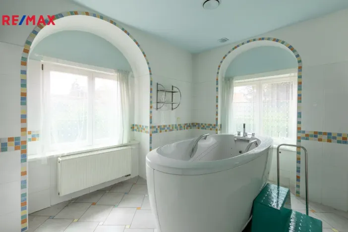 Prodej ubytování, Karlovy Vary, Na Vyhlídce, 1580 m2