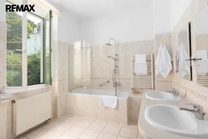 Prodej ubytování, Karlovy Vary, Na Vyhlídce, 1580 m2